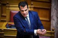 Τα κάλαντα που... δεν άκουσε ο Θάνος Πλεύρης - Τι απαντά ο Δήμος Αθηναίων