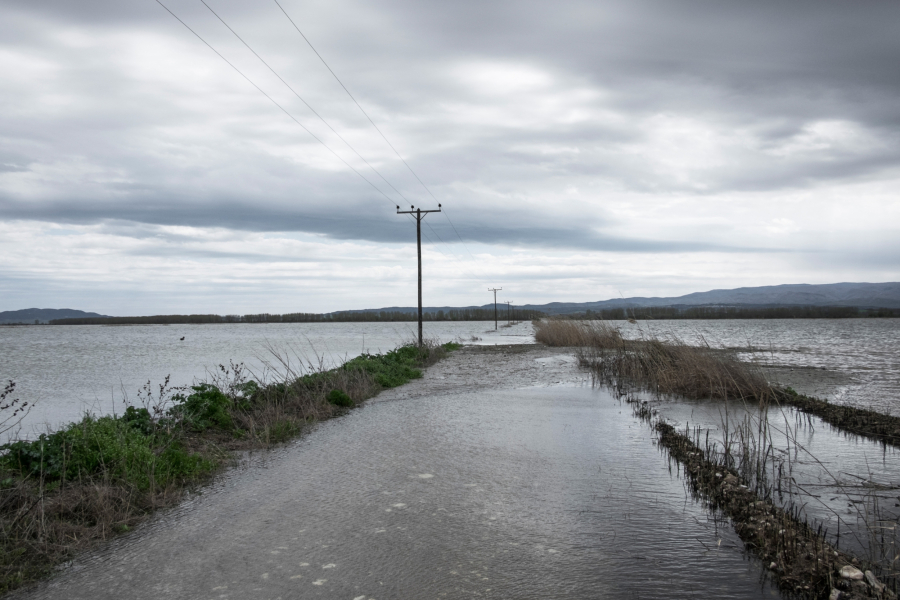 Θεσσαλονίκη: Διακοπή κυκλοφορίας σε δρόμους του Λαγκαδά λόγω υπερχείλισης