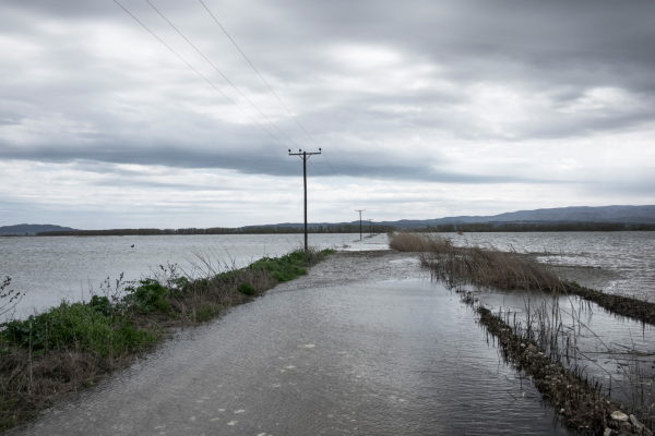 Θεσσαλονίκη: Διακοπή κυκλοφορίας σε δρόμους του Λαγκαδά λόγω υπερχείλισης