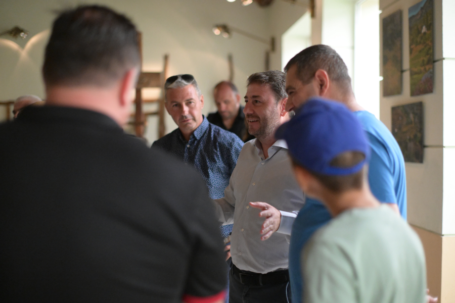 Ανδρουλάκης από Σάμο: Χρειάζεται μια πολιτική που ενισχύει την ανταγωνιστικότητα των ελληνικών προϊόντων