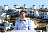 Κυριάκος Μητσοτάκης: Δείπνο στην Αντίπαρο με Τομ Χανκς, Τζεφ Μπέζος και Άντερσον Κούπερ