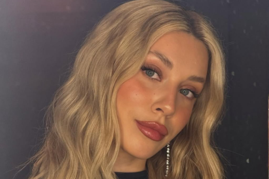 Γαρυφαλλιά Καληφώνη: Έφυγε από τη ζωή η γιαγιά της (Εικόνα)