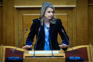 Μ.Αποστολάκη: «Πρώτα χάθηκαν περιουσίες και εκ των υστέρων ο κ. Πιερρακάκης υποδύεται τον σωτήρα»