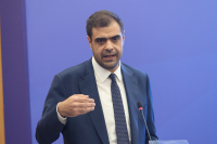 Greek Government Spokesman Sparks Backlash With Call for Two-Month Unemployment Benefits