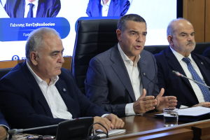 Τσίπρας για μέτρα στη βενζίνη: 4 εργαλεία έχει η κυβέρνηση - Οι προτάσεις της ΕΛΑΣ για πετρέλαιο θέρμανσης στο 1,4 ευρώ το λίτρο και 1,8 ευρώ το diesel