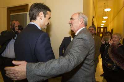 Oι εξελίξεις στην ΝΔ και τα σενάρια διαγραφής που... ενόχλησαν, στο επίκεντρο της συνάντησης Μητσοτάκη-Μειμαράκη