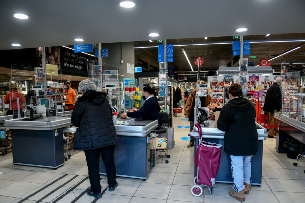 Επίδομα τροφίμων - Food Pass: «Αντίστροφη μέτρηση» για νέο voucher 200 ευρώ για ψώνια στο σούπερ μάρκετ