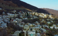 Το ορεινό χωριό της Ελλάδας που θυμίζει Κεντρική Ευρώπη