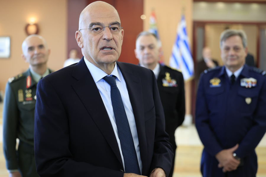 Δένδιας -με διαφορά- Πιερρακάκης και Γεωργιάδης οι δημοφιλέστεροι