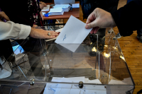 Δημοσκόπηση MARC: Ανοίγει η «ψαλίδα» ΝΔ - ΣΥΡΙΖΑ, στο 15,2 το ΚΙΝΑΛ με Ανδρουλάκη