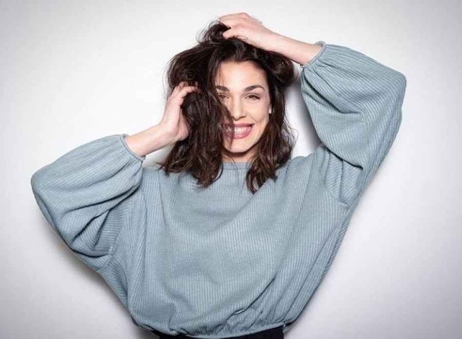 Ιωάννα Τριανταφυλλίδου: Ποζάρει χαμογελαστή αγκαλιά με τον γιο της