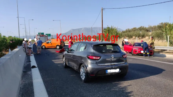 Σοβαρό τροχαίο στην Εθνική Οδό Κορίνθου - «Κόβουν» την ανάσα τα στιγμιότυπα (Φωτό & Βίντεο)