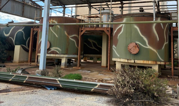 Η «ενεργή βόμβα» των ΕΑΣ στο Λαύριο, τα αποκαλυπτικά έγγραφα του «Δημόκριτου» και τα ερωτήματα για την απορρύπανση, το «σκληρό παζάρι» στην Alpha Bank, η HELLENiQ Renewables και γιατί επενδύει στην Ελλάδα ο CEO της DTEK