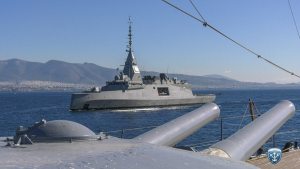 «Κίμωνας», «Κένταυρος» και ζεύγος F-16 στην Κύπρο – Πηγαίνει και ο Δένδιας