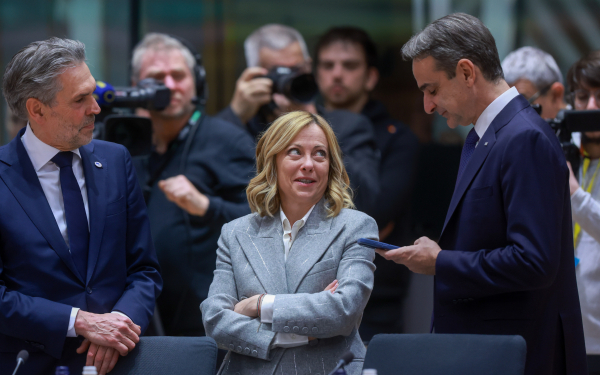 Μελόνι: Με τον Κυριάκο Μητσοτάκη συνομιλούμε για πολλά θέματα, με κοινή προσέγγιση