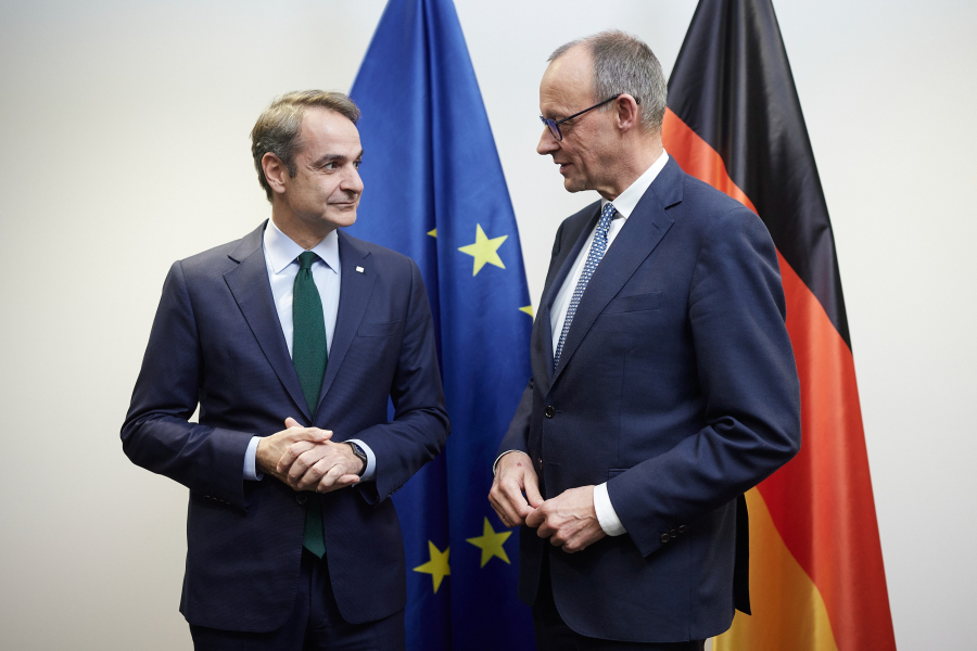 Συνάντηση Μητσοτάκη με τον υποψήφιο καγκελάριο Μερτς - Η ευρωπαϊκή άμυνα στην ατζέντα