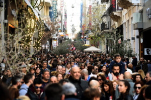 Εορταστικό ωράριο Χριστουγέννων: Πότε ξεκινάει, πώς θα λειτουργήσουν τα μαγαζιά