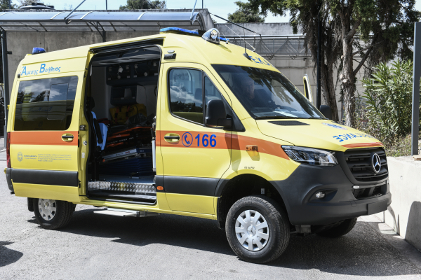 Λέσβος: Δύο τραυματίες σε εργατικό ατύχημα - Έπεσαν από μεγάλο ύψος