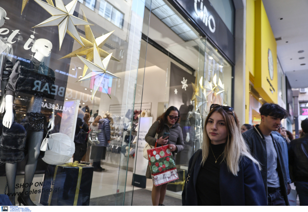 Το εορταστικό ωράριο σε καταστήματα, mall και σούπερ μάρκετ μέχρι την Πρωτοχρονιά