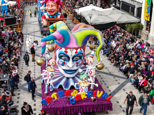 Πατρινό Καρναβάλι 2026: Πότε η νυχτερινή παρέλαση - Η τελετή λήξης και το κάψιμο του καρνάβαλου