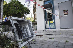 Ανατίναξαν ΑΤΜ στο Δήλεσι - Πήραν πάνω από 50.000 ευρώ!