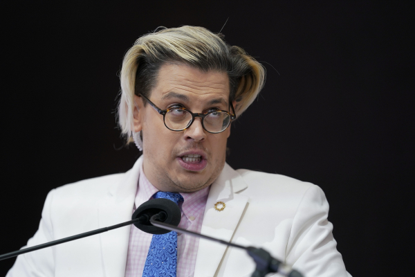 Μίλο Γιαννόπουλος: Απελάθηκε από τις ΗΠΑ ο ακροδεξιός προβοκάτορας