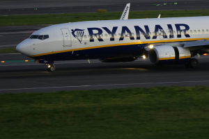 Θεσσαλονίκη: Αποχωρεί οριστικά η Ryanair – Τι αλλάζει στις αεροπορικές πτήσεις