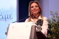 Καρυστιανού: Γιατί η Κομισιόν συνεχίζει να καλύπτει την κυβέρνηση Μητσοτάκη;