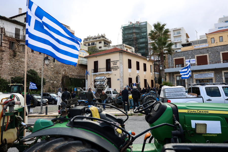 Κρήτη: Η Νέα Αριστερά καταγγέλλει την καταστολή των αγροτικών μπλόκων με πλαστικές σφαίρες