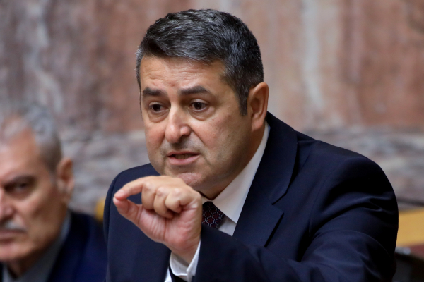 Νέο ιατρικό ανακοινωθέν για τον Γ. Μυλωνάκη: Παραμένει διασωληνωμένος, σταθερή η κατάστασή του