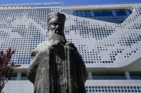 Το ρητό της ημέρας από τον Κομφούκιο: «Καλύτερα ένα διαμάντι με ελάττωμα παρά ένα βότσαλο χωρίς»