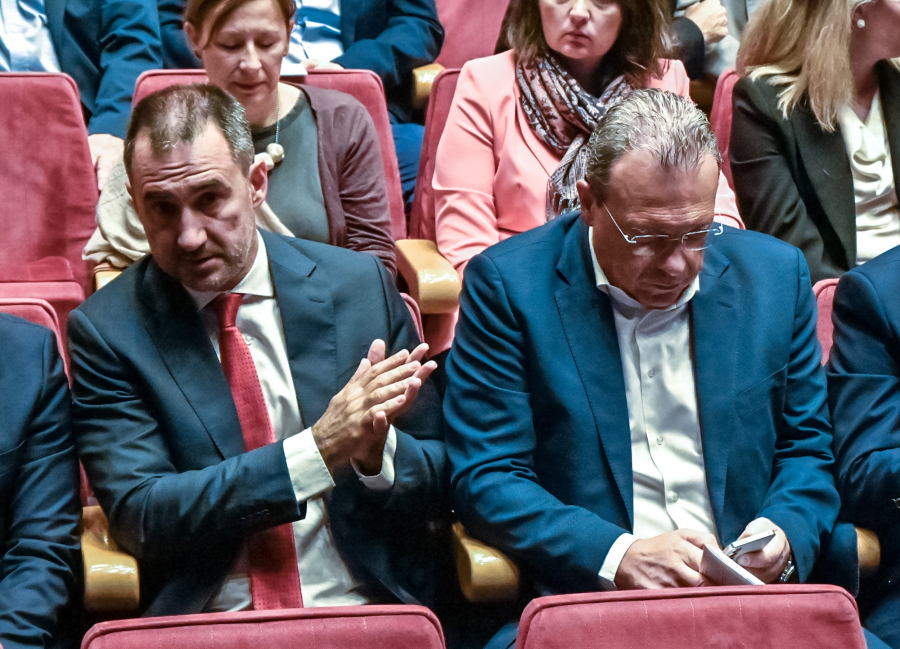 Το τηλεφώνημα Φάμελλου σε Χαρίτση μετά την παραίτηση Τσίπρα