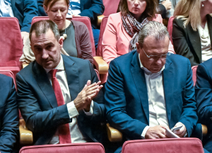 Το τηλεφώνημα Φάμελλου σε Χαρίτση μετά την παραίτηση Τσίπρα