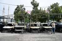 Εμπρηστική επίθεση σε αντιπροσωπεία οχημάτων στη Ν. Φιλαδέλφεια