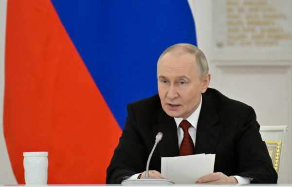 Νέες απειλές Πούτιν για επίλυση του πολέμου «με τη βία»