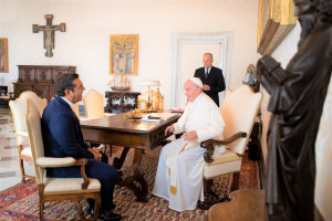 Συγχαρητήρια του Πάπα Φραγκίσκου σε Τσίπρα για τις πολιτικές του στο προσφυγικό (pics)