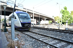 Σύγκρουση αμαξοστοιχίας του Προαστιακού με δίκυκλο στη Λέρνορμαν