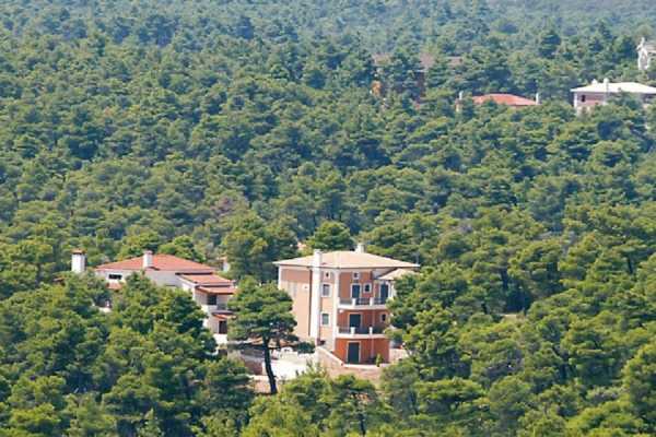 Με αυξημένα πρόστιμα νέα παράταση για τα αυθαίρετα