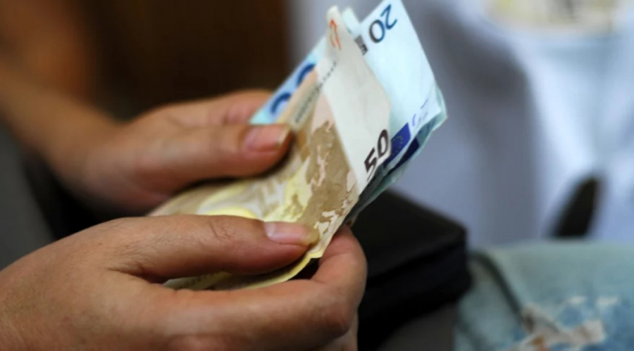 Πάνε Ταμείο οι δικαιούχοι του ΟΠΕΚΑ, πότε πληρώνονται τα επιδόματα