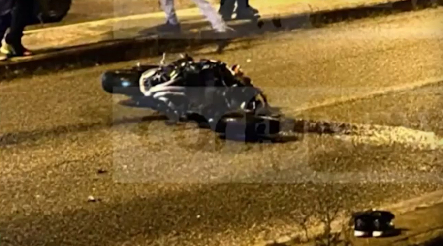 Τροχαίο δυστύχημα στην Κέρκυρα: Δύο μηχανές συγκρούστηκαν με αυτοκίνητο - Ένας νεκρός