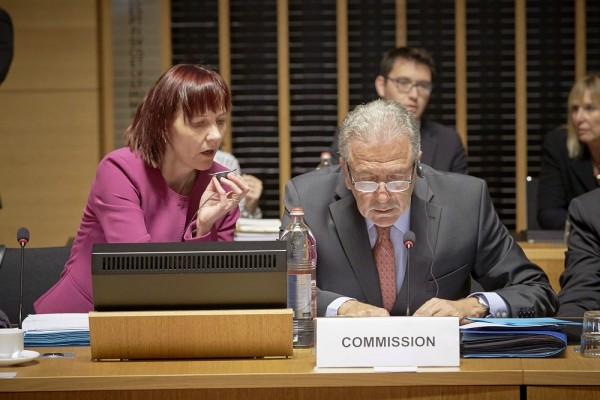 Αβραμόπουλος: Η αλληλεγγύη δεν μπορεί να είναι "a la carte"