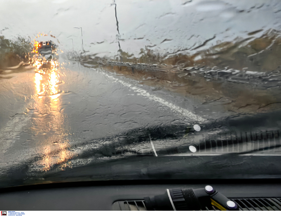 Τσατραφύλιας: Η κακοκαιρία «νυφίτσα» φέρνει βροχές και καταιγίδες μέχρι το Σάββατο