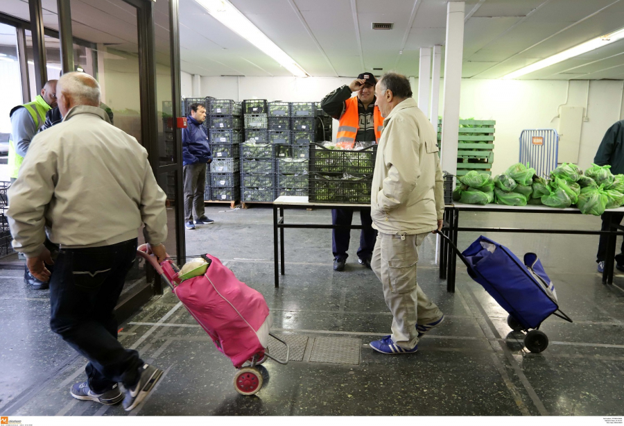 Διανομή Αυγούστου προϊόντων για τους δικαιούχους ΤΕΒΑ από τον Δήμο Ηρακλείου Αττικής