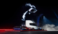 «Πέτυχε!»: Ο Έλον Μασκ παρουσίασε το νέο Tesla Roadster που μπορεί να πετάξει (Βίντεο)