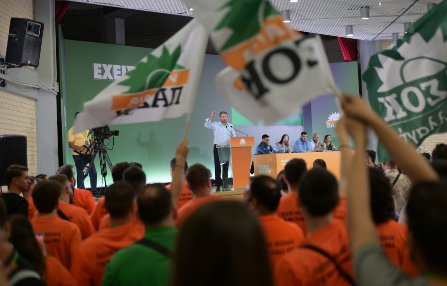 Ανδρουλάκης: Ο κ. Μητσοτάκης ταυτίστηκε με τις χειρότερες πρακτικές που έφεραν τη χώρα στη χρεοκοπία