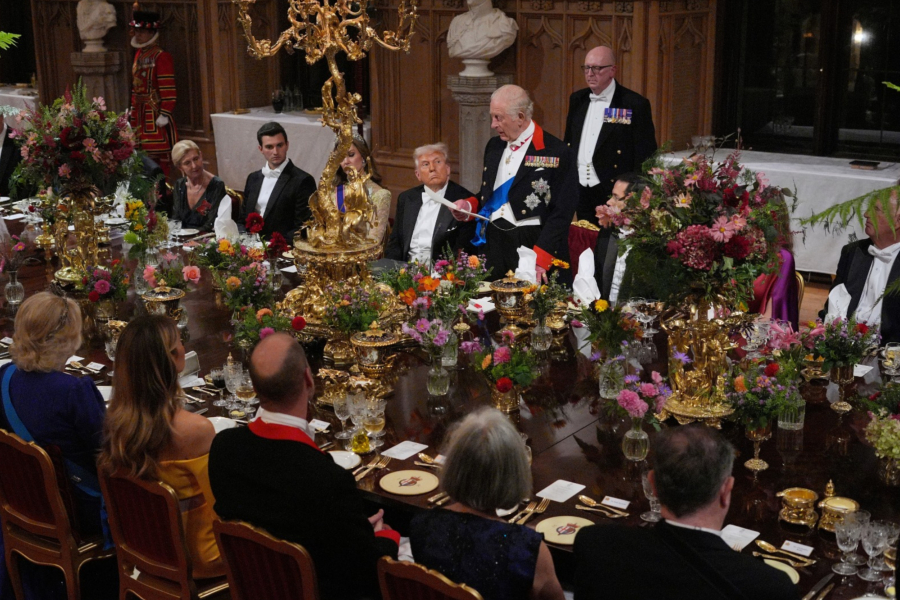 Κάρολος σε Τραμπ: Η τυραννία απειλεί ξανά την Ευρώπη - Στεκόμαστε μαζί στην υποστήριξη της Ουκρανίας