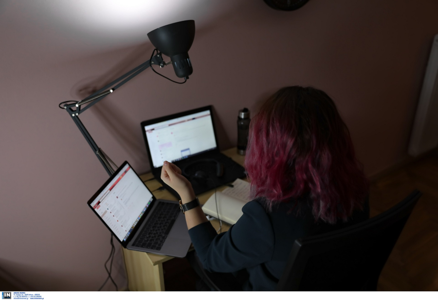 Ποιοι εργαζόμενοι μπορούν να βγουν σε τηλεργασία, τι προβλέπει η ΚΥΑ