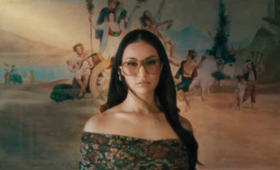 Κλαυδία: Το βίντεο κλιπ για το νέο της σαγηνευτικό τραγούδι – «Άνεμος»