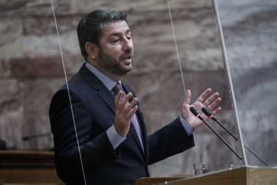 Ανδρουλάκης: «Οι πολιτικές επιλογές της κυβέρνησης λαμβάνονται με το βλέμμα στραμμένο στην κάλπη»