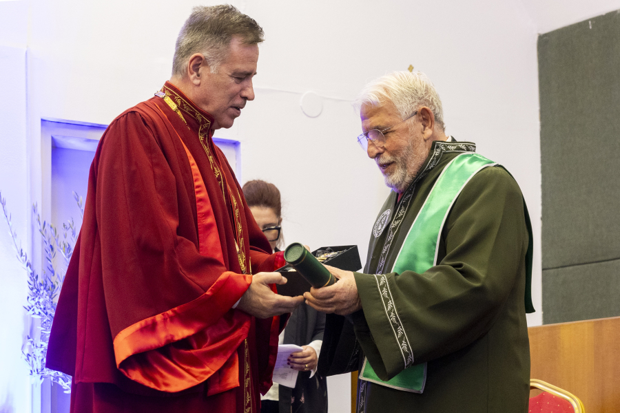 Επίτιμος Διδάκτορας του Τμήματος Βιοϊατρικών Επιστημών του ΔΙΠΑΕ ο Πρόεδρος του Ομίλου Ιατρικού Αθηνών